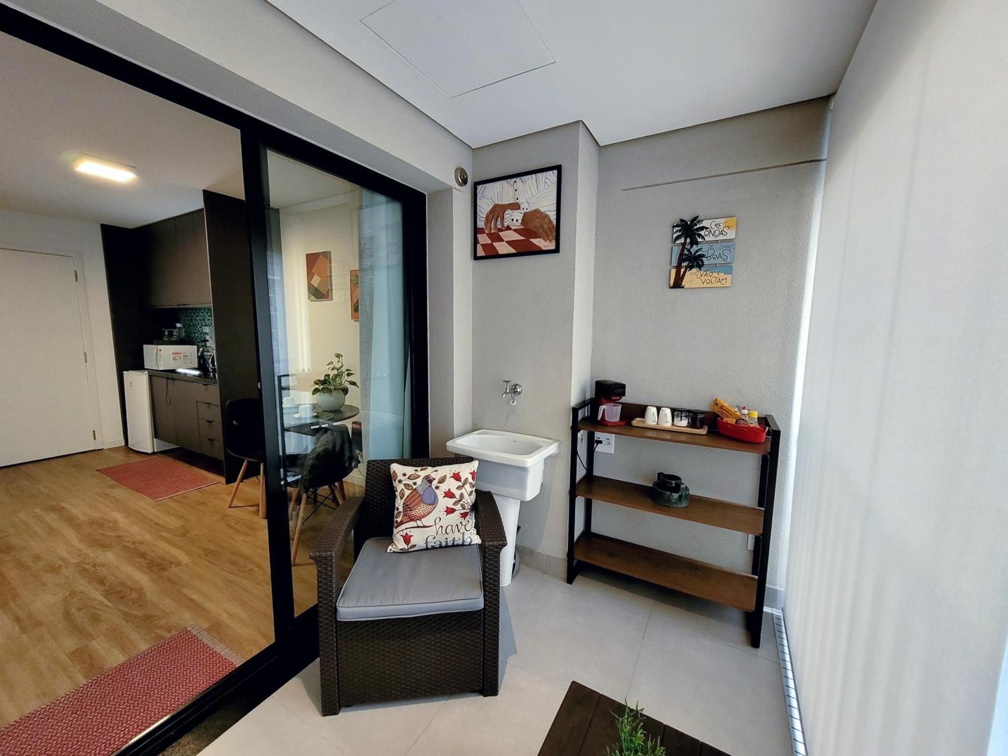 Apartamento Charmoso Em Pinheiros 250 Metros Da Estacao Oscar Freire Hospital Clinicas Nubank Incor Paulista